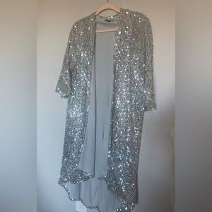 Torrid 0 / 0X Silver Sequin Kimono NWOT